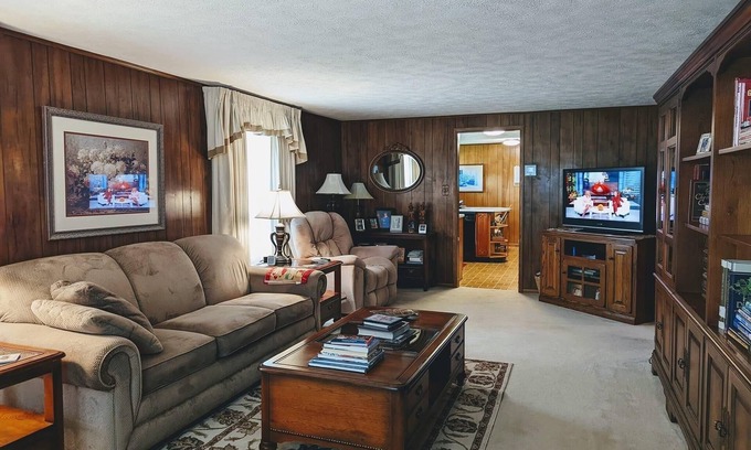 Clintwood House | Cozy Home in the middle of town