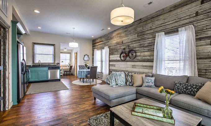 Excelsior Springs House | Cozy home in historic Excelsior Springs-Great Monthly Executive Rental