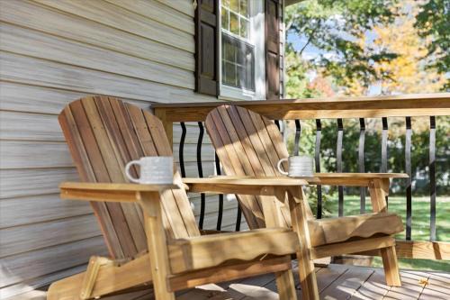 New Paltz House | Cozy Home with Hot Tub Game Room and Fire Pit