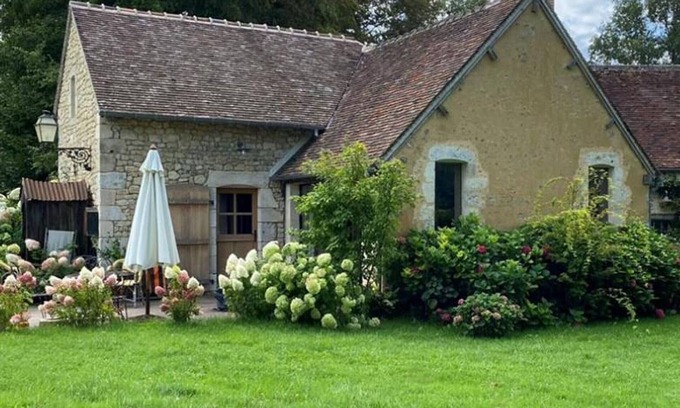 Perche-en-Noce Cottage | Cozy house with fireplace and garden in the heart of Perche