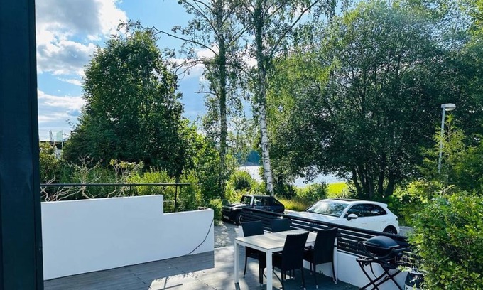 Tyreso House | Cozy house with sea view and terrace just 20 minutes from Stockholm City center