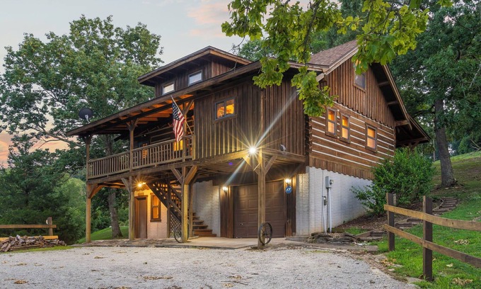 Blue Eye Cabin | Cozy Lake View Cabin. Great For The Whole Family with 26 acres to explore