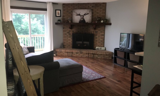The Blue Mountains Condo | Cozy little condo in the Blue Mountains