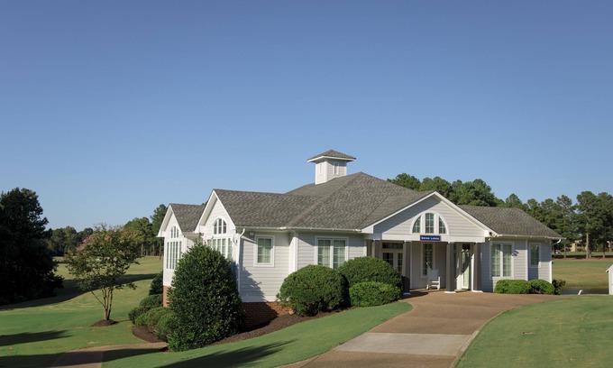 Midlothian Cottage | Cozy lodge on the Independence golf course. 15 minutes from Short Pump.