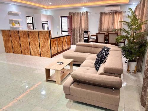 General Santos House | Cozy Manor with Spacious Kitchen and Tub