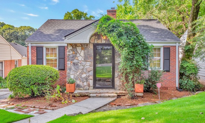 Loring Heights House | Cozy Midtown retreat with skyline views, private yard, deck, firepit, & W/D