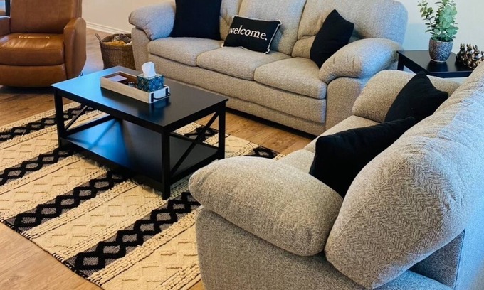 Lubbock House | Cozy Milwaukee Cottage, fire pit vibes, pet friendly