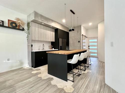 El Cid Apartment | Cozy Modern Apartment with Pool in Golf Course Resort