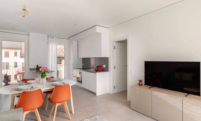 Lugano Apartment | Cozy & Modern Flat for 6 people/Free Parking