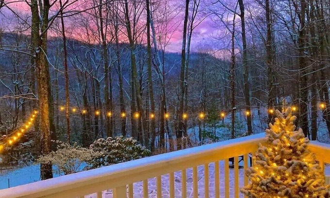 Swannanoa Cabin | Cozy Mountain Getaway Close To Asheville