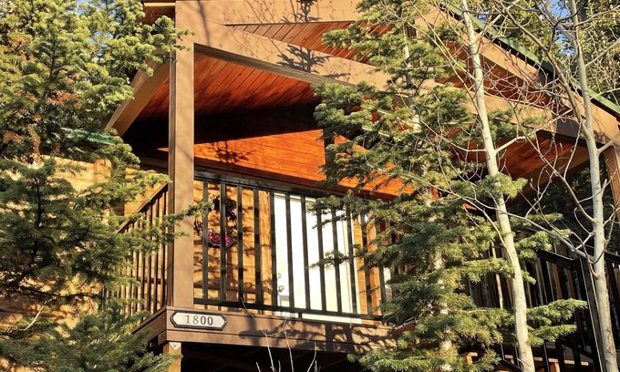Kamas Cabin | Cozy Mountain Paradise