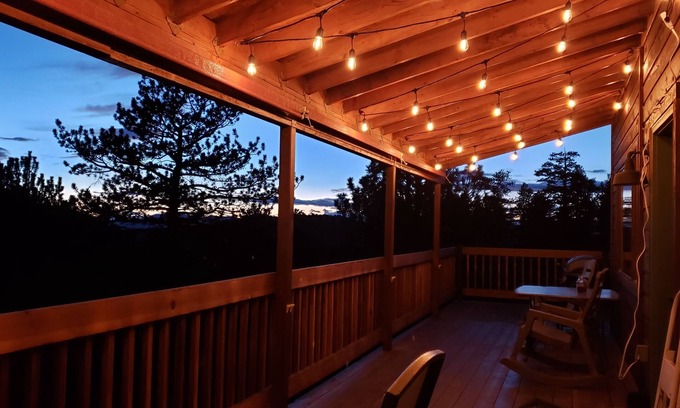 Cripple Creek Cabin | Cozy Mountainside Cabin with Stunning Sunset Views