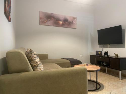 Chios House | Cozy Mozy House