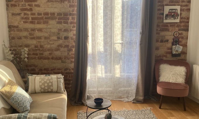 Trouville-sur-Mer Apartment | Cozy n'est near train station and beach