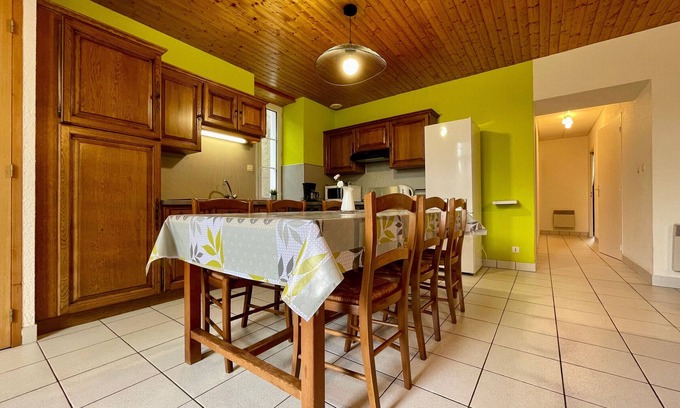 Saint-Julien-Molhesabate Cottage | Cozy nature getaway: Renovated 3-bed house, garden, near hiking & activities in Saint-Julien-Molhesabate