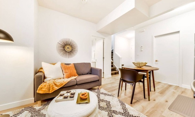 Jasper Place Condo | Cozy Nordic Utopia | Near WEM & DT | King Bed!