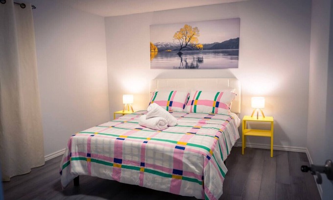 Barrie House | Cozy North End Barrie Home