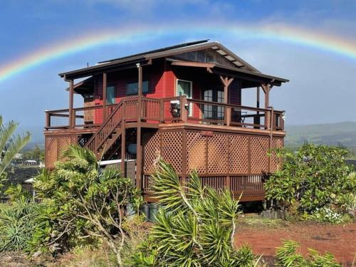 Kalapana House | COZY OFF GRID LAVA HOME - 2 Stories, Ocean View