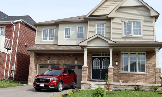 Thorold Apartment | Cozy place, 15 min to Niagara Falls & USA border. (Basement Apartment)