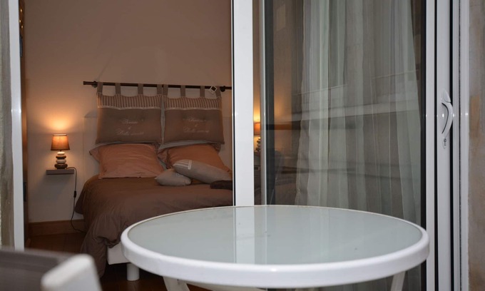 Melun House | Cozy Private Room in Melun midway between the city center and the train station