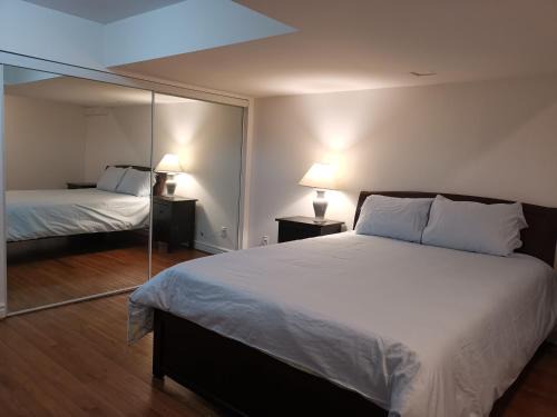 Richmond Hill House | Cozy Private Rooms in Basement