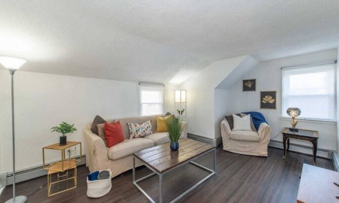 Palisades Park Apartment | Cozy & Quiet 2 Bed Apt 20 Minutes to NYC