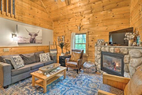 Oceana County House | Cozy Retreat with Porch and Double JJ Resort Access!