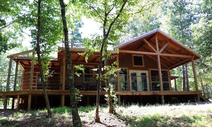 Hodgen House | Cozy Riverfront Cabin in the Ouachita Forest!
