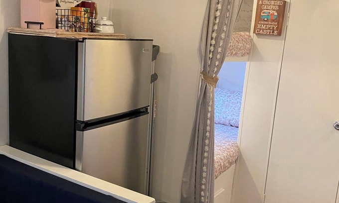Bacliff House | Cozy RV in Brilliant Bacliff with AC