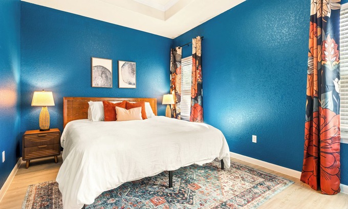 Seguin House | Cozy Seguin 3BR 2 BA l Family & Travel Friendly