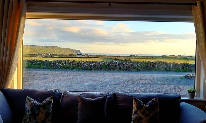 Bouvet Island House | Cozy semi detached cottage 5 mins drive from Doolin. Cliffs of Moher views!