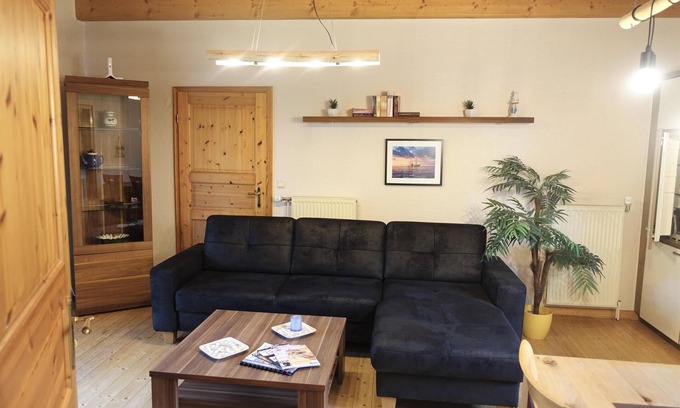 Westermarsch I House | Cozy semi-detached house in a quiet location