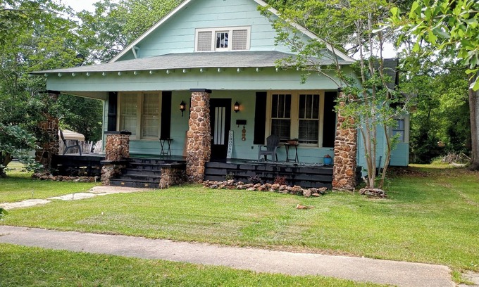 McComb House | Cozy single family home overflowing with Southern charm and modern appeal.