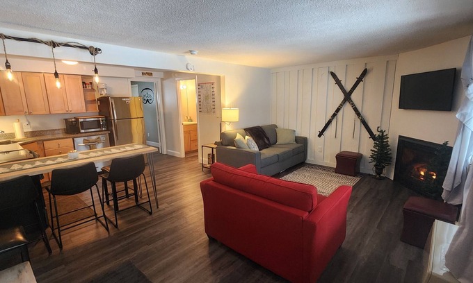 Waterville Valley Condo | Cozy Ski Retreat at Waterville Valley. Pet Friendly!