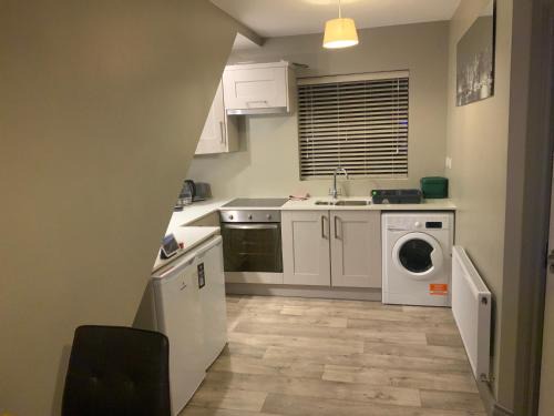 Roscoe Apartment | Cozy small 1 bedroom apartment