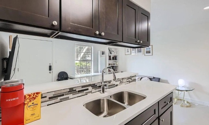 Greater South River City Condo | Cozy South Congress condo close to downtown and Zilker