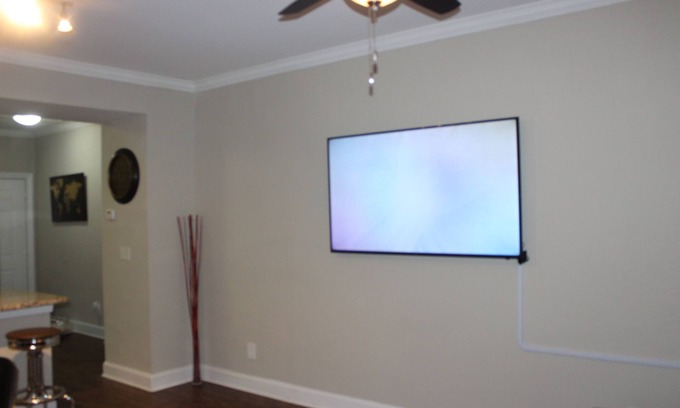 Atlantic Station Area Apartment | Cozy Space—Near Lenox Mall—Close to everything!
