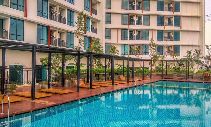 South Tambun Apartment | Cozy Stay Studio At Lrt City Bekasi Apartment