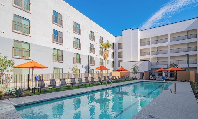 Eastlake Park Condo | Cozy Studio 5 min Downtown/Airport/Chase