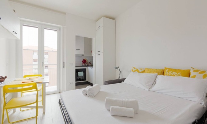 Barona Apartment | Cozy studio apartment 1.5km from IULM University!