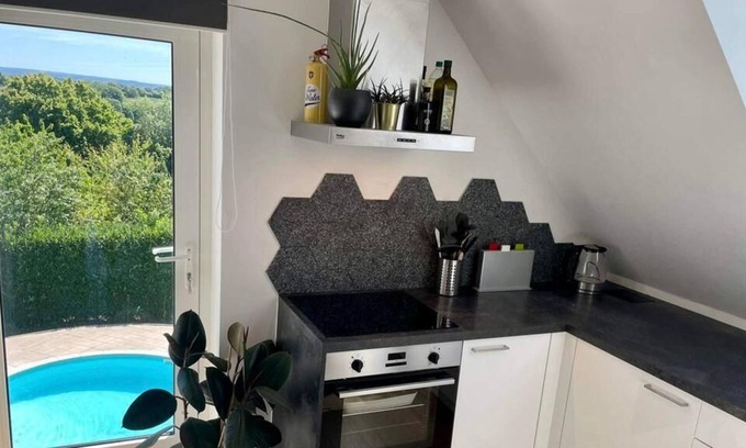 Baelen Apartment | Cozy studio at the foot of the Fagnes with swimming pool