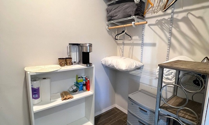 Lincoln Acres Apartment | Cozy studio in fabulous Chula Vista with AC, WiFi, Washer and Dryer.