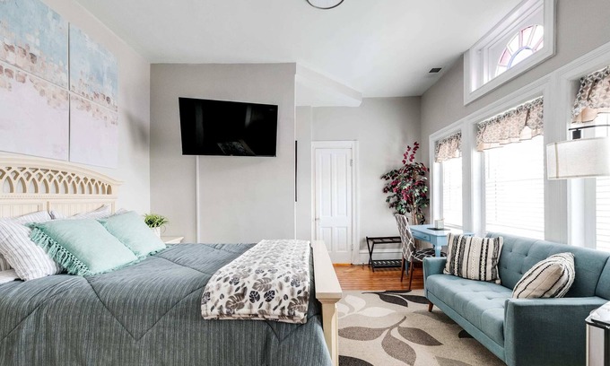 Fan District Condo | Cozy studio in FAN/museums/free parking