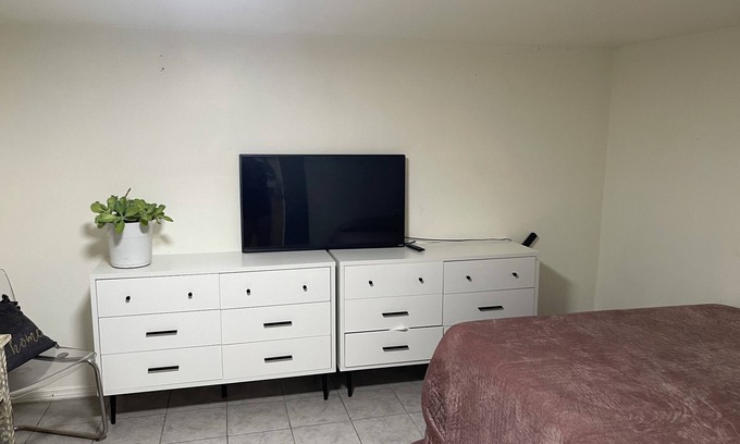 St. Pete Beach Apartment | Cozy studio in nice St. Pete Beach with AC, WiFi