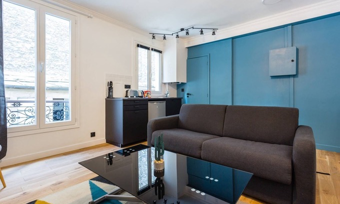 Quinze-Vingts Apartment | Cozy Studio in the Heart of Paris