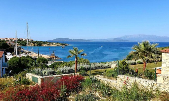 Dalyan Mahallesi Apartment | Cozy Studio near Sea in Dalyan, Cesme