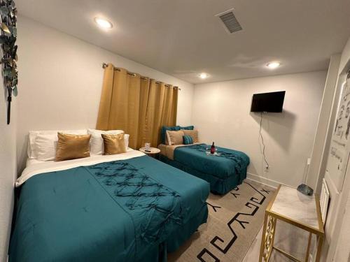 Peak's Suburban Addition Apartment | Cozy Suite 5mins From Big Tex FREE Parking