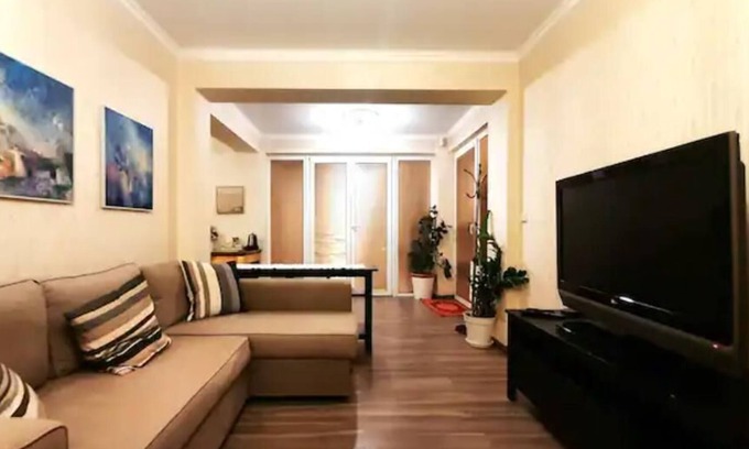 Tuchomerice Apartment | Cozy Suite with Terrace