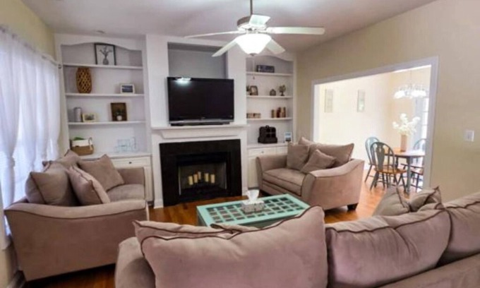 Swansboro House | Cozy Swansboro Retreat – Near Beach, Perfect for Relaxing Short & Midterm Stays
