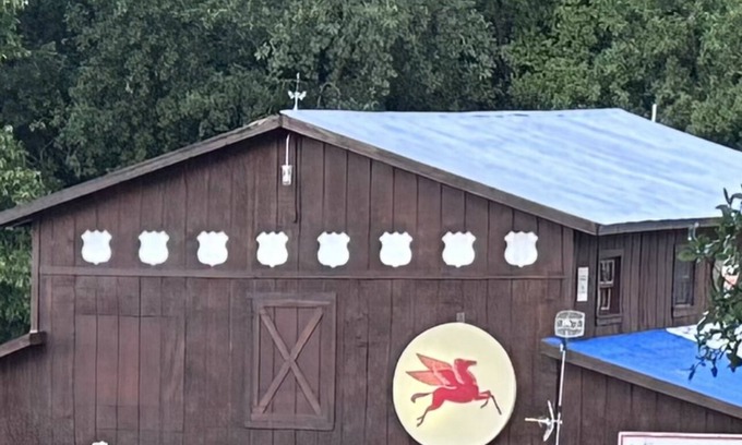 Waxahachie Cabin | Cozy,Texas barn apartment is waiting for you!